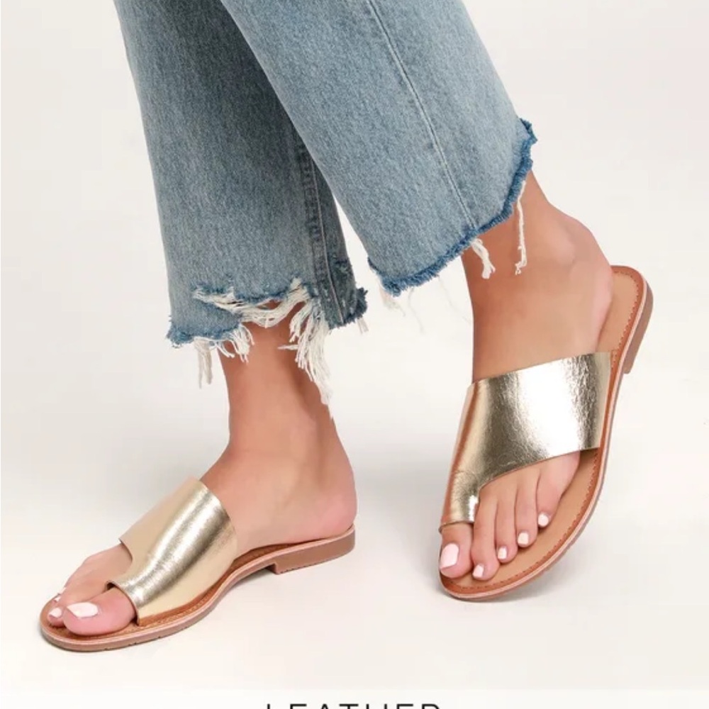 Chinese Laundry Gold Gemmy Sandal - Size 7.5